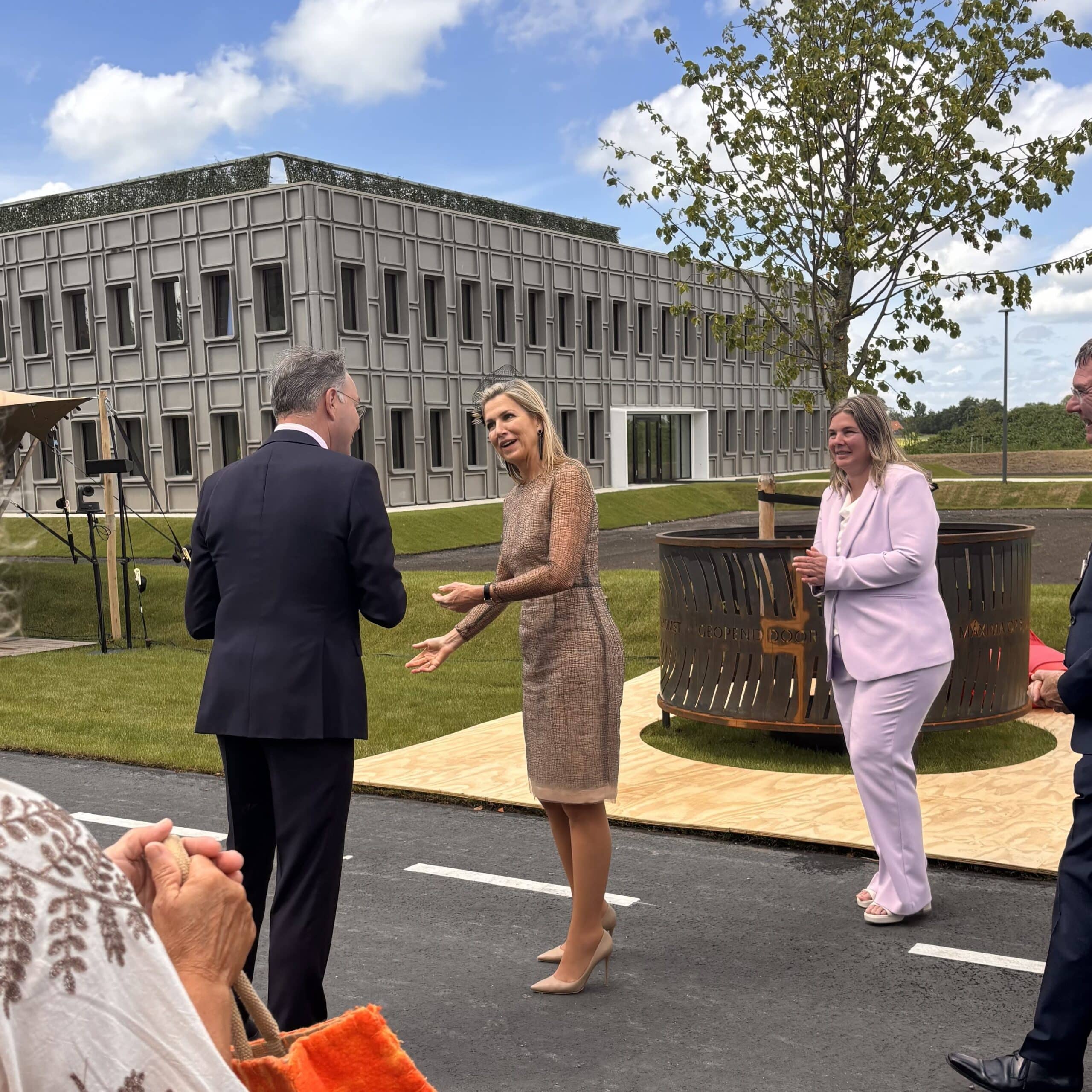 Koningin Maxima bij de opening van circulair kantoor Omrin